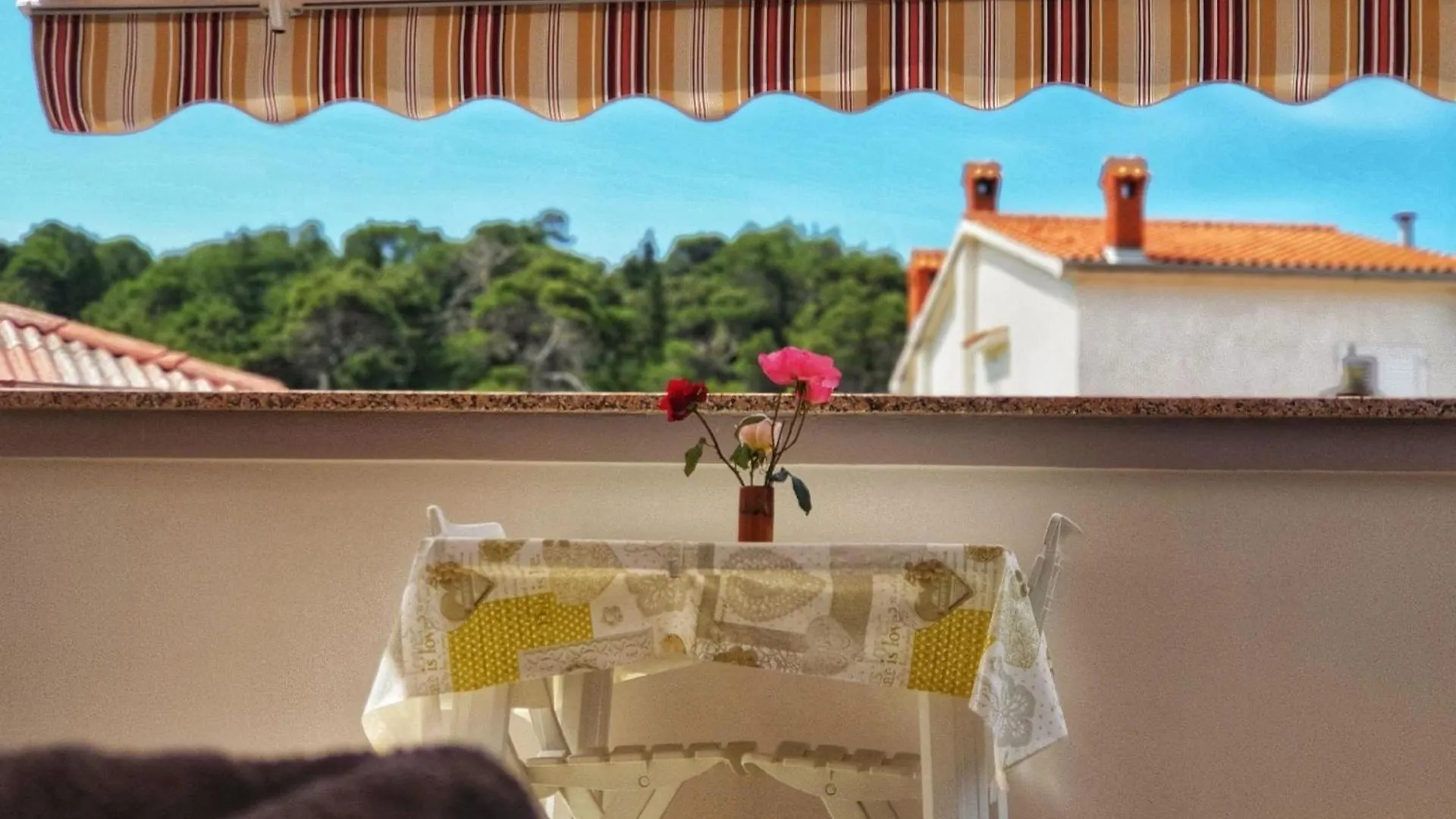 아파트 Appartement In Palit Mit Privatem Balkon