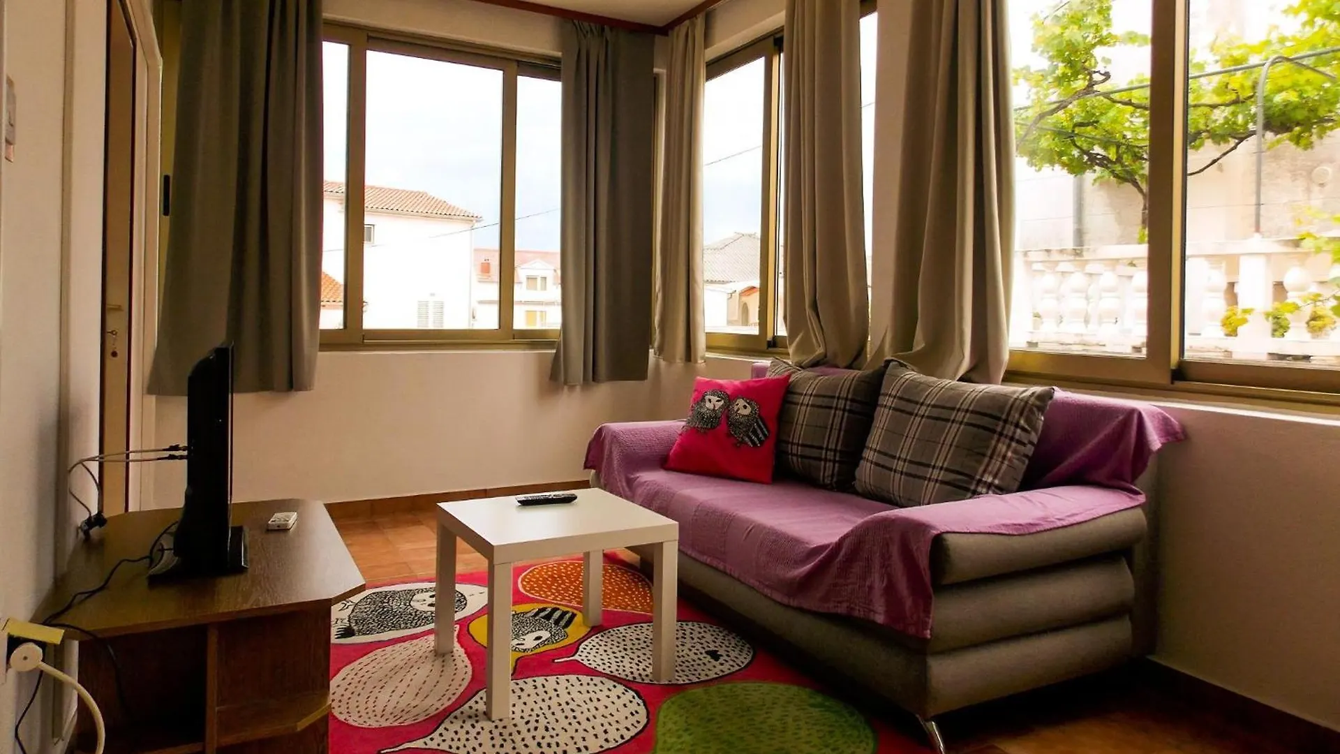 Appartement In Palit Mit Privatem Balkon